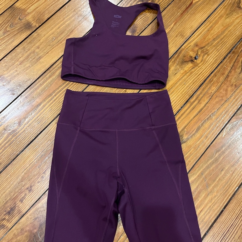Athletic set with sports bra and yoga pants